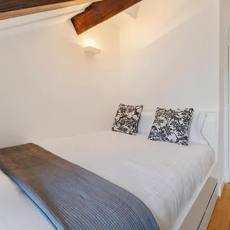 Marais Rooftop Apartment Paris Exterior photo